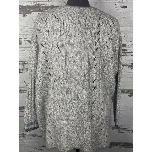 CABI Horizon Sweater Gray XS #3848 EUC - Picture 3 of 4